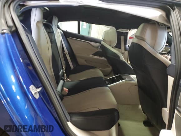 ✅ 2024 BMW 8 Series M850i • VIN: WBAGV8C07RCP90030 • Lot: 53668245. Listed on Copart with Not provided. Free auction sales archive from the USA and detailed vehicle history report at DreamBid. Image 10.