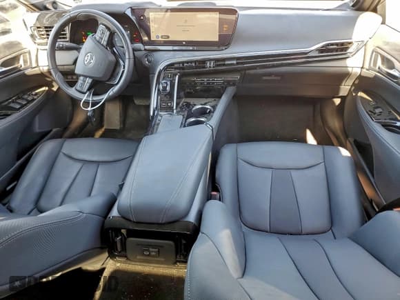 ✅ 2023 Toyota Mirai XLE • VIN: JTDAAAAA5PA007657 • Лот: 95161925. Опубликован ранее на Copart с пробегом 12 809 миль. Бесплатный доступ к архиву аукционных продаж из США и подробный отчёт об истории автомобиля на DreamBid. Изображение 8.