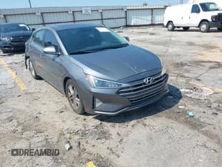 ✅ 2019 Hyundai Elantra Value Edition • VIN: 5NPD84LF3KH426062 • Лот: 42560415. Опубликован ранее на IAAI с пробегом 121 028 миль. Бесплатный доступ к архиву аукционных продаж из США и подробный отчёт об истории автомобиля на DreamBid. Изображение 1.