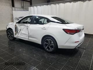 ✅ 2025 Nissan Sentra SV • VIN: 3N1AB8CV7SY303034 • Lot: 81501335. Wystawiony na Copart z przebiegiem 9 980 mil. Bezpłatny archiwum sprzedaży aukcyjnych z USA i szczegółowy raport historii pojazdu na DreamBid. Zdjęcie 2.