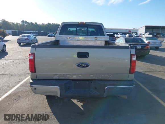 ✅ 2010 Ford F-250 XL • VIN: 1FTSW2BR2AEA37764 • Lot: 43660625. Listed on IAAI with 109,108 mi. Free auction sales archive from the USA and detailed vehicle history report at DreamBid. Image 16.