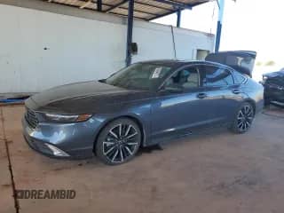 2023 Honda Accord Touring z VIN 1HGCY2F88PA033249, wystawiony jako Copart lot #80694875 z przebiegiem 111 582 mil mil oraz Szkoda całkowita • Salvage title. Historia ofert i sprzedaży dostępna na DreamBid. Obrazek 1.