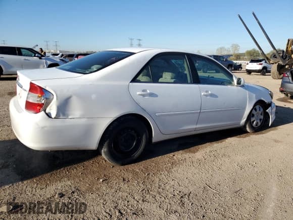 ✅ 2004 Toyota Camry LE • VIN: 4T1BE32K24U313863 • Lot: 85892695. Listed on Copart with 141,818 mi. Free auction sales archive from the USA and detailed vehicle history report at DreamBid. Image 3.