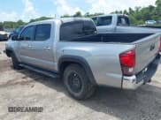 ✅ 2019 Toyota Tacoma SR • VIN: 3TMCZ5AN4KM271833 • Lot: 42557353. Wystawiony na IAAI z przebiegiem 72 634 mil. Bezpłatny archiwum sprzedaży aukcyjnych z USA i szczegółowy raport historii pojazdu na DreamBid. Zdjęcie 3.