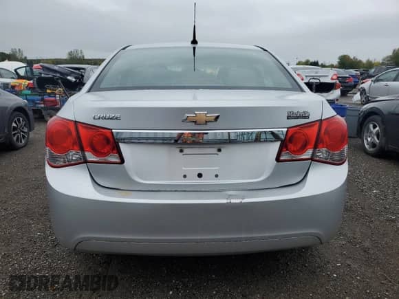2011 Chevrolet Cruze LS+ 1SB с VIN 1G1PA5SH3B7272699, выставлен на аукционе Copart как лот 68695425 с пробегом 119 339 миль миль и Списание • Salvage title. История ставок и продаж доступна на DreamBid. Изображение 6.
