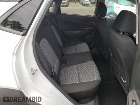 ✅ 2020 Hyundai Kona SEL • VIN: KM8K22AA9LU557763 • Лот: 62048093. Опубликован ранее на Copart с пробегом 18 483 миль. Бесплатный доступ к архиву аукционных продаж из США и подробный отчёт об истории автомобиля на DreamBid. Изображение 10.