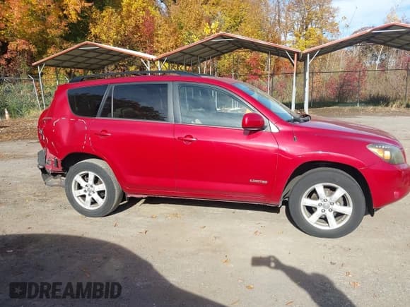 ✅ 2008 Toyota RAV4 Limited • VIN: JTMBD31V685176168 • Lot: 43608436. Listed on IAAI with 158,522 mi. Free auction sales archive from the USA and detailed vehicle history report at DreamBid. Image 13.