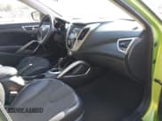 ✅ 2012 Hyundai Veloster w/Gray Int • VIN: KMHTC6AD7CU028072 • Lot: 41531772. Wystawiony na IAAI z przebiegiem 198 715 mil. Bezpłatny archiwum sprzedaży aukcyjnych z USA i szczegółowy raport historii pojazdu na DreamBid. Zdjęcie 5.