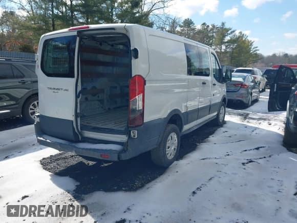 ✅ 2015 Ford Transit Cargo • VIN: 1FTNR1ZM8FKA66056 • Лот: 41530309. Опубликован ранее на IAAI с пробегом 210 207 миль. Бесплатный доступ к архиву аукционных продаж из США и подробный отчёт об истории автомобиля на DreamBid. Изображение 4.
