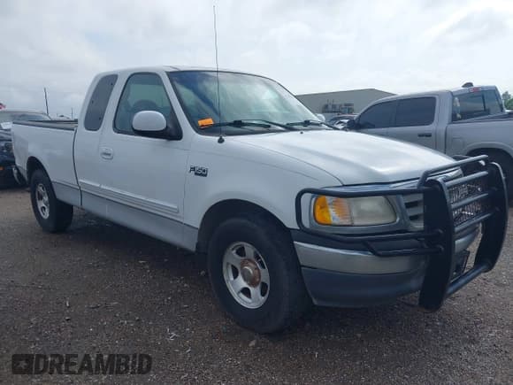 ✅ 2000 Ford F-150 XL • VIN: 1FTZX1720YNC40664 • Лот: 42109556. Опубликован ранее на IAAI с пробегом Не указан. Бесплатный доступ к архиву аукционных продаж из США и подробный отчёт об истории автомобиля на DreamBid. Изображение 1.