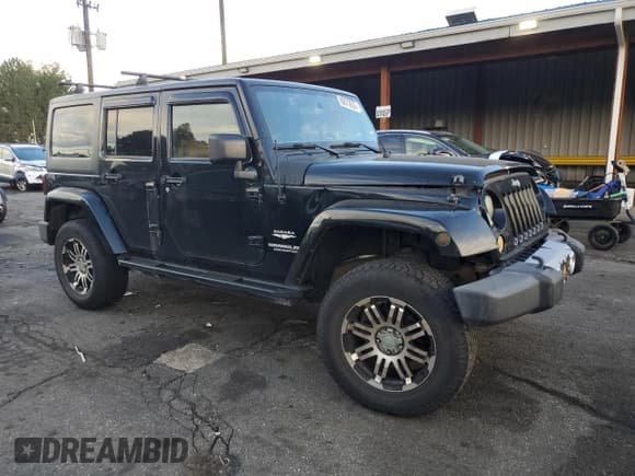 ✅ 2011 Jeep Wrangler Unlimited Sahara • VIN: 1J4BA5H12BL527906 • Lot: 80672635. Wystawiony na Copart z przebiegiem 178 225 mil. Bezpłatny archiwum sprzedaży aukcyjnych z USA i szczegółowy raport historii pojazdu na DreamBid. Zdjęcie 4.