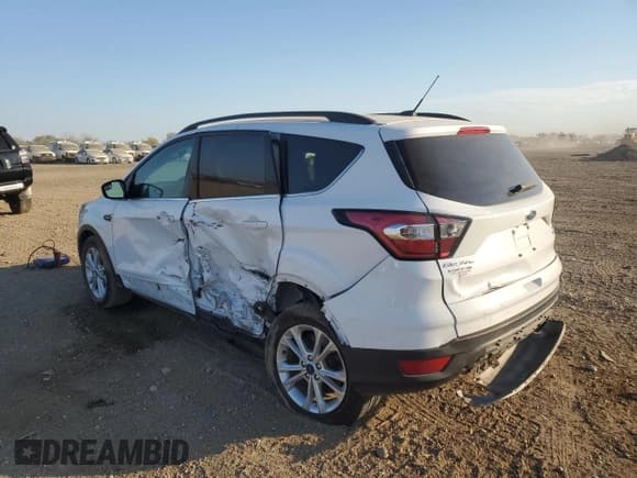 ✅ 2018 Ford Escape SE • VIN: 1FMCU9GD4JUB59107 • Lot: 91353235. Wystawiony na Copart z przebiegiem 43 529 mil. Bezpłatny archiwum sprzedaży aukcyjnych z USA i szczegółowy raport historii pojazdu na DreamBid. Zdjęcie 2.