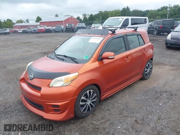 ✅ 2008 Scion xD • VIN: JTKKU10458J031197 • Lot: 43028005. Listed on IAAI with 127,981 mi. Free auction sales archive from the USA and detailed vehicle history report at DreamBid. Image 2.