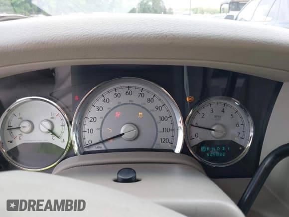 ✅ 2007 Chrysler Aspen Limited • VIN: 1A8HW58P37F518491 • Lot: 39550627. Wystawiony na IAAI z przebiegiem 505 032 mil. Bezpłatny archiwum sprzedaży aukcyjnych z USA i szczegółowy raport historii pojazdu na DreamBid. Zdjęcie 7.