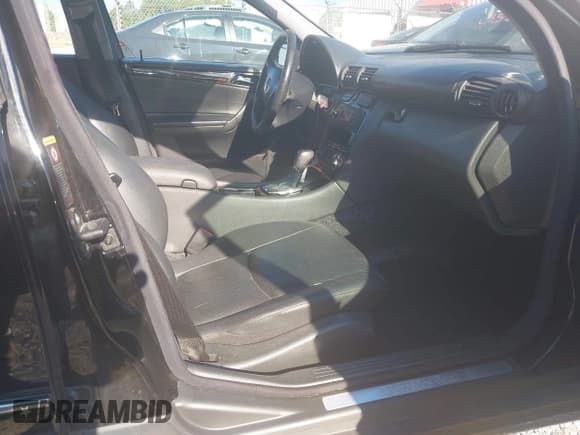 ✅ 2004 Mercedes-Benz C 320 • VIN: WDBRF84J64F510216 • Лот: 43024792. Опубликован ранее на IAAI с пробегом 119 134 миль. Бесплатный доступ к архиву аукционных продаж из США и подробный отчёт об истории автомобиля на DreamBid. Изображение 5.