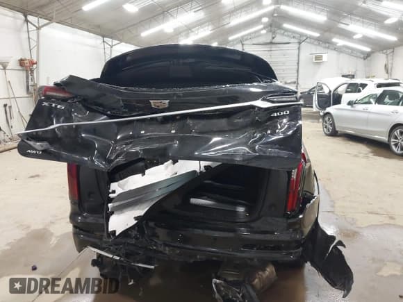 ✅ 2020 Cadillac XT6 AWD Premium Luxury • VIN: 1GYKPDRS3LZ101138 • Lot: 41984170. Listed on IAAI with 60,286 mi. Free auction sales archive from the USA and detailed vehicle history report at DreamBid. Image 16.