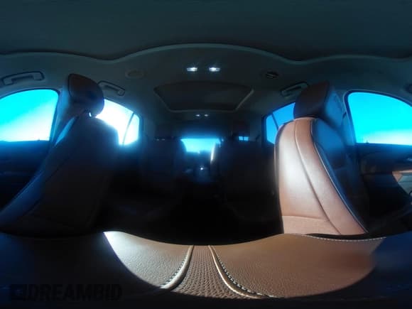 ✅ 2018 Chevrolet Traverse High Country • VIN: 1GNEVKKWXJJ276306 • Lot: 43580995. Wystawiony na IAAI z przebiegiem 86 970 mil. Bezpłatny archiwum sprzedaży aukcyjnych z USA i szczegółowy raport historii pojazdu na DreamBid. Zdjęcie 19.