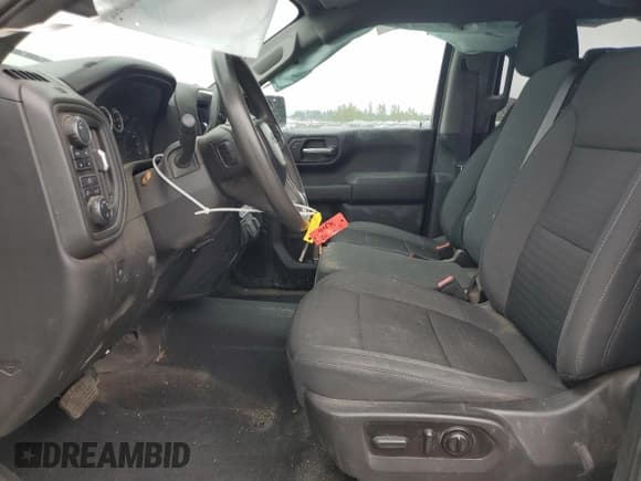 ✅ 2022 Chevrolet Silverado 1500 Custom Trail Boss • VIN: 3GCPYCEL6NG200072 • Lot: 59324305. Wystawiony na Copart z przebiegiem 76 285 mil. Bezpłatny archiwum sprzedaży aukcyjnych z USA i szczegółowy raport historii pojazdu na DreamBid. Zdjęcie 7.