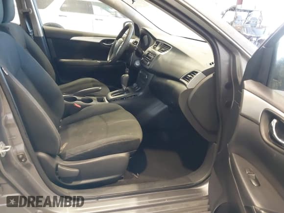 ✅ 2016 Nissan Sentra S • VIN: 3N1AB7AP8GY231315 • Lot: 42888734. Wystawiony na IAAI z przebiegiem 145 248 mil. Bezpłatny archiwum sprzedaży aukcyjnych z USA i szczegółowy raport historii pojazdu na DreamBid. Zdjęcie 5.