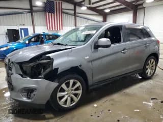 ✅ 2015 Mitsubishi Outlander ES • VIN: 4A4AR3AW8FE031824 • Lot: 92064985. Wystawiony na Copart z przebiegiem 193 620 mil. Bezpłatny archiwum sprzedaży aukcyjnych z USA i szczegółowy raport historii pojazdu na DreamBid. Zdjęcie 1.