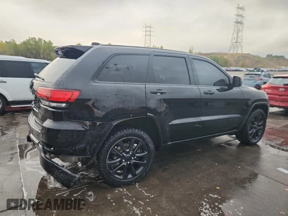 ✅ 2018 Jeep Grand Cherokee Upland • VIN: 1C4RJFAG3JC342769 • Lot: 85571015. Listed on Copart with 94,407 mi. Free auction sales archive from the USA and detailed vehicle history report at DreamBid. Image 3.