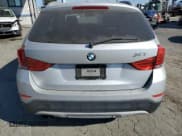 ✅ 2014 BMW X1 sDrive28i • VIN: WBAVM1C56EVW52698 • Lot: 81232165. Wystawiony na Copart z przebiegiem 131 999 mil. Bezpłatny archiwum sprzedaży aukcyjnych z USA i szczegółowy raport historii pojazdu na DreamBid. Zdjęcie 6.