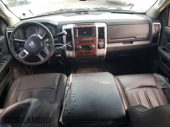 ✅ 2010 Dodge 3500 Laramie • VIN: 3D73Y3HL7AG109726 • Lot: 89675595. Wystawiony na Copart z przebiegiem 362 381 mil. Bezpłatny archiwum sprzedaży aukcyjnych z USA i szczegółowy raport historii pojazdu na DreamBid. Zdjęcie 8.