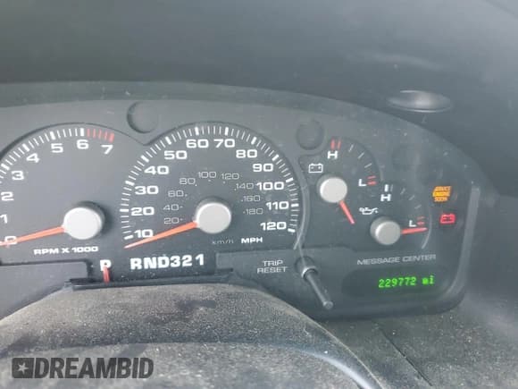 ✅ 2005 Ford Explorer XLT • VIN: 1FMZU73W35UA49483 • Lot: 91421645. Wystawiony na Copart z przebiegiem 229 772 mil. Bezpłatny archiwum sprzedaży aukcyjnych z USA i szczegółowy raport historii pojazdu na DreamBid. Zdjęcie 9.