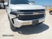 ✅ 2021 Chevrolet Suburban LT • VIN: 1GNSKCKD8MR431554 • Lot: 42774823. Wystawiony na IAAI z przebiegiem 84 653 mil. Bezpłatny archiwum sprzedaży aukcyjnych z USA i szczegółowy raport historii pojazdu na DreamBid. Zdjęcie 6.