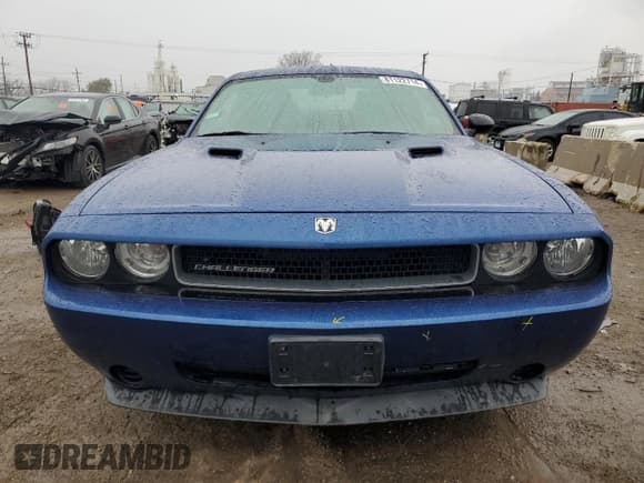 ✅ 2010 Dodge Challenger SE • VIN: 2B3CJ4DV7AH278836 • Lot: 81122714. Wystawiony na Copart z przebiegiem 73 026 mil. Bezpłatny archiwum sprzedaży aukcyjnych z USA i szczegółowy raport historii pojazdu na DreamBid. Zdjęcie 5.