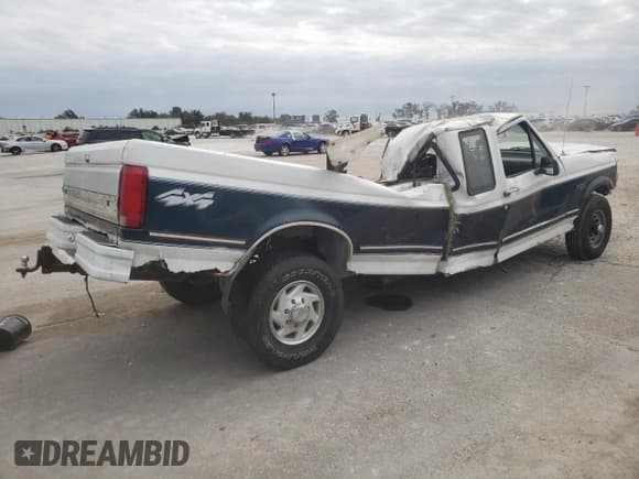 ✅ 1995 Ford F-250 • VIN: 1FTHX26G3SKC17015 • Лот: 76345164. Опубликован ранее на Copart с пробегом Не указан. Бесплатный доступ к архиву аукционных продаж из США и подробный отчёт об истории автомобиля на DreamBid. Изображение 3.
