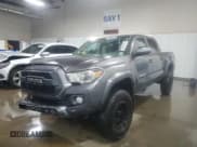 ✅ 2017 Toyota Tacoma TRD Sport • VIN: 3TMCZ5AN1HM067936 • Lot: 92842245. Wystawiony na Copart z przebiegiem 92 002 mil. Bezpłatny archiwum sprzedaży aukcyjnych z USA i szczegółowy raport historii pojazdu na DreamBid. Zdjęcie 1.