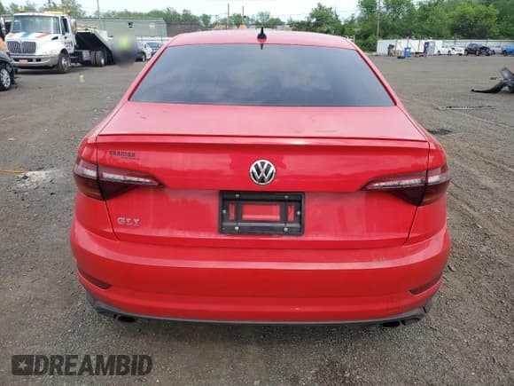 ✅ 2019 Volkswagen Jetta S • VIN: 3VW5T7BU5KM148082 • Lot: 56562505. Listed on Copart with 100,026 mi. Free auction sales archive from the USA and detailed vehicle history report at DreamBid. Image 6.