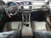 2017 Honda Accord EX-L z VIN JHMCR6F50HC027006, wystawiony jako Copart lot #81195355 z przebiegiem 81 356 mil mil oraz Szkoda całkowita • Salvage title. Historia ofert i sprzedaży dostępna na DreamBid. Obrazek 8.