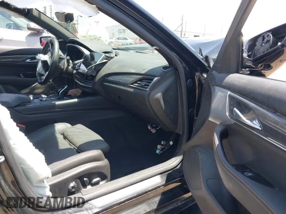 ✅ 2023 Cadillac CT5-V • VIN: 1G6DV5RW7P0138509 • Lot: 42514054. Wystawiony na IAAI z przebiegiem Nie podano. Bezpłatny archiwum sprzedaży aukcyjnych z USA i szczegółowy raport historii pojazdu na DreamBid. Zdjęcie 5.