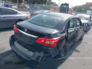 ✅ 2017 Nissan Sentra S • VIN: 3N1AB7AP8HY302854 • Lot: 42246324. Wystawiony na IAAI z przebiegiem 84 109 mil. Bezpłatny archiwum sprzedaży aukcyjnych z USA i szczegółowy raport historii pojazdu na DreamBid. Zdjęcie 4.