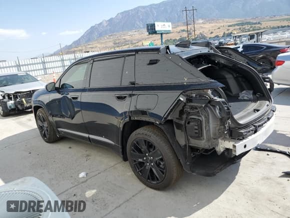 ✅ 2024 Jeep Wagoneer S Launch Edition • VIN: 3C4RJNAKXRT172456 • Lot: 65362205. Listed on Copart with 1,065 mi. Free auction sales archive from the USA and detailed vehicle history report at DreamBid. Image 2.