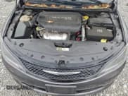 ✅ 2015 Chrysler 200 S • VIN: 1C3CCCBB1FN623633 • Lot: 93841435. Wystawiony na Copart z przebiegiem 129 967 mil. Bezpłatny archiwum sprzedaży aukcyjnych z USA i szczegółowy raport historii pojazdu na DreamBid. Zdjęcie 11.