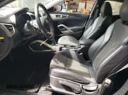 ✅ 2013 Hyundai Veloster w/Black Int • VIN: KMHTC6AD8DU179536 • Lot: 54532414. Wystawiony na Copart z przebiegiem 92 496 mil. Bezpłatny archiwum sprzedaży aukcyjnych z USA i szczegółowy raport historii pojazdu na DreamBid. Zdjęcie 7.