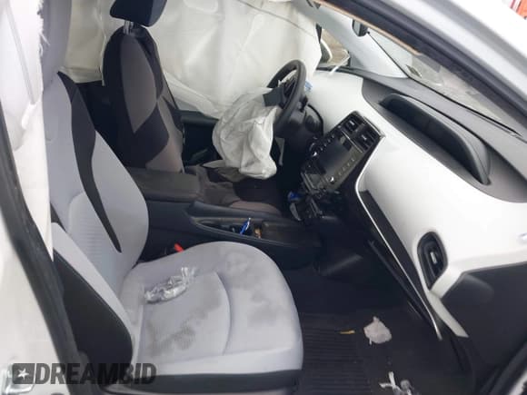 ✅ 2021 Toyota Prius LE • VIN: JTDL9MFU8M3029559 • Lot: 43883149. Listed on IAAI with Not provided. Free auction sales archive from the USA and detailed vehicle history report at DreamBid. Image 5.
