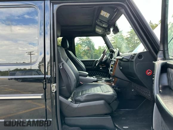 ✅ 2013 Mercedes-Benz G 63 AMG • VIN: WDCYC7DF5DX207024 • Lot: 71172605. Listed on Copart with 97,938 mi. Free auction sales archive from the USA and detailed vehicle history report at DreamBid. Image 9.