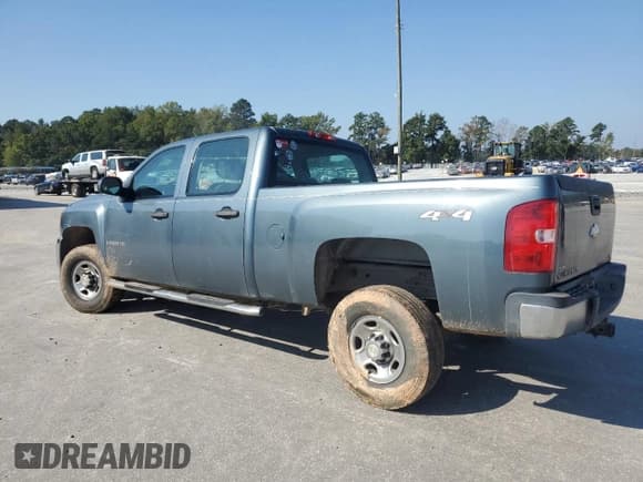 ✅ 2009 Chevrolet Silverado 2500HD Work Truck • VIN: 1GCHK43K79F118963 • Lot: 85654944. Wystawiony na Copart z przebiegiem Nie podano. Bezpłatny archiwum sprzedaży aukcyjnych z USA i szczegółowy raport historii pojazdu na DreamBid. Zdjęcie 2.