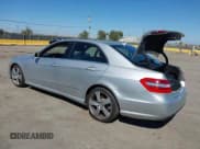 ✅ 2012 Mercedes-Benz E 350 Luxury • VIN: WDDHF5KB5CA604919 • Lot: 43045662. Wystawiony na IAAI z przebiegiem 139 506 mil. Bezpłatny archiwum sprzedaży aukcyjnych z USA i szczegółowy raport historii pojazdu na DreamBid. Zdjęcie 3.