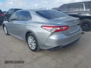 ✅ 2019 Toyota Camry SE • VIN: 4T1B11HK8KU689553 • Лот: 43720272. Опубликован ранее на IAAI с пробегом 60 952 миль. Бесплатный доступ к архиву аукционных продаж из США и подробный отчёт об истории автомобиля на DreamBid. Изображение 3.