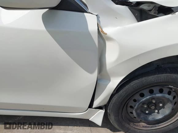 ✅ 2015 Nissan Altima SV • VIN: 1N4AL3AP5FC579704 • Lot: 43518349. Wystawiony na IAAI z przebiegiem 157 687 mil. Bezpłatny archiwum sprzedaży aukcyjnych z USA i szczegółowy raport historii pojazdu na DreamBid. Zdjęcie 18.