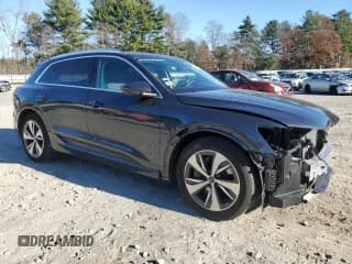 ✅ 2024 Audi Q8 e-tron Premium Plus • VIN: WA15AAGE2RB022720 • Лот: 80526654. Опубликован ранее на Copart с пробегом 11 445 миль. Бесплатный доступ к архиву аукционных продаж из США и подробный отчёт об истории автомобиля на DreamBid. Изображение 4.