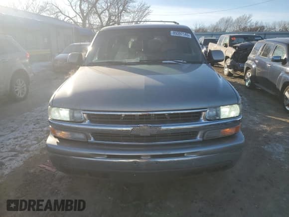 ✅ 2000 Chevrolet Suburban LS • VIN: 3GNFK16T1YG119668 • Лот: 63758165. Опубликован ранее на Copart с пробегом 333 417 миль. Бесплатный доступ к архиву аукционных продаж из США и подробный отчёт об истории автомобиля на DreamBid. Изображение 5.