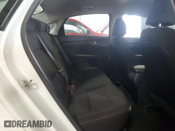 ✅ 2019 Kia Forte LXS • VIN: 3KPF24AD3KE059454 • Лот: 53843775. Опубликован ранее на Copart с пробегом 109 062 миль. Бесплатный доступ к архиву аукционных продаж из США и подробный отчёт об истории автомобиля на DreamBid. Изображение 10.