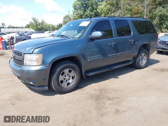 2008 Chevrolet Suburban LTZ z VIN 1GNFK16308R147381, wystawiony jako IAAI lot #43213914 z przebiegiem 255 185 mil mil oraz . Historia ofert i sprzedaży dostępna na DreamBid. Obrazek 2.