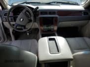 ✅ 2010 Chevrolet Silverado 1500 • VIN: 3GCXKTE26AG131905 • Lot: 46319925. Wystawiony na Copart z przebiegiem 194 686 mil. Bezpłatny archiwum sprzedaży aukcyjnych z USA i szczegółowy raport historii pojazdu na DreamBid. Zdjęcie 8.